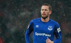 开云APP-小贾伦·杰克逊，当灰熊的利齿咬穿雄鹿的铠甲