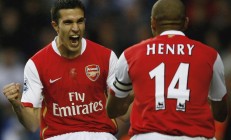 开云体育中国官网-字母哥彻底打爆防线，独行侠决胜局带走太阳，一场战术与意志的终极较量