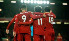 开云体育在线-瓦洛尔德主场遭遇失利，欧战席位失守