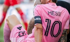 开云体育官方网站-梅西遭遇尴尬失误，巴萨遭遇惨败