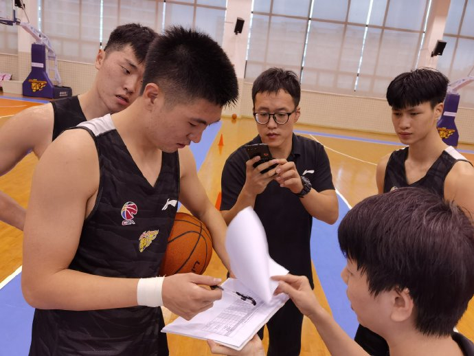 廊坊男篮夏季训练完美收官