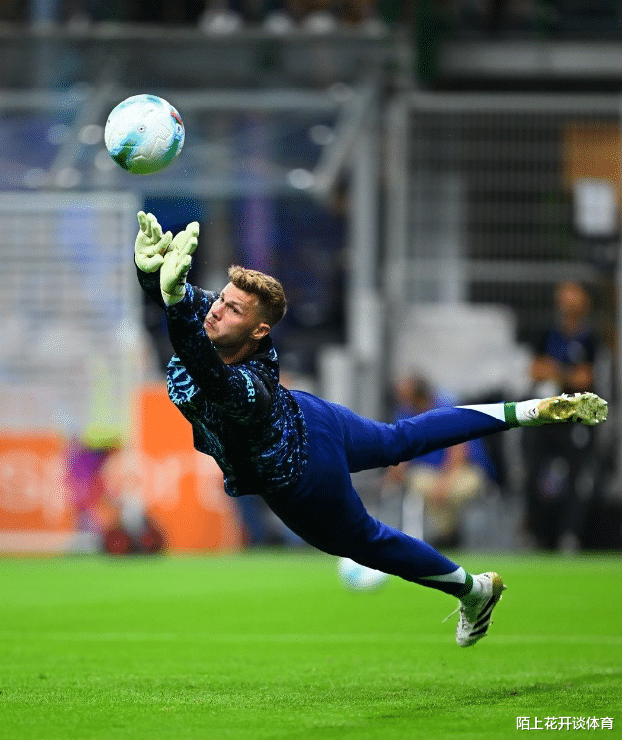 华沙军团主场击败桑德兰，暂时止住连败势头的简单介绍