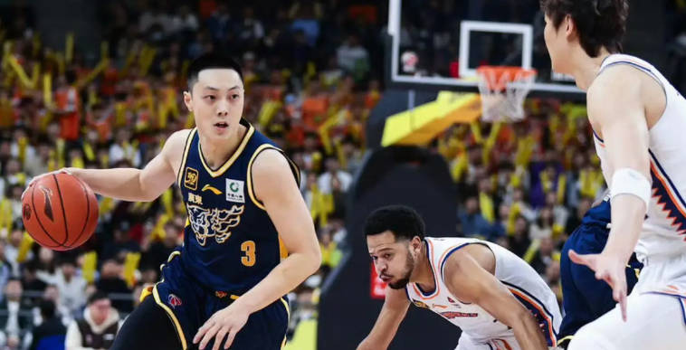 CBA比赛：北控客场击败上海的简单介绍