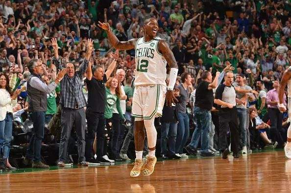 绿军逆转灰熊!沃克爆砍分完成逆袭 绿军逆转灰熊!沃克爆砍分完成逆袭