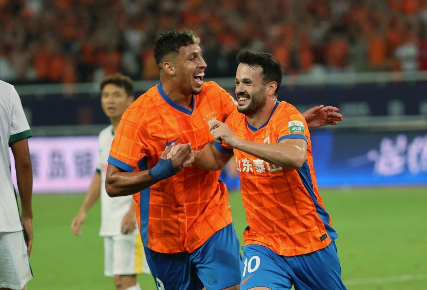 关于上海申花备战全力，面对山东泰山的挑战的信息