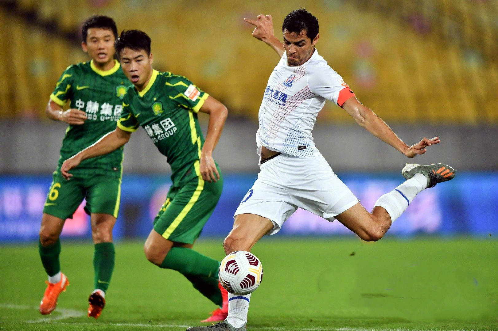 比利亚雷尔顿实现逆袭，连克对手绝杀