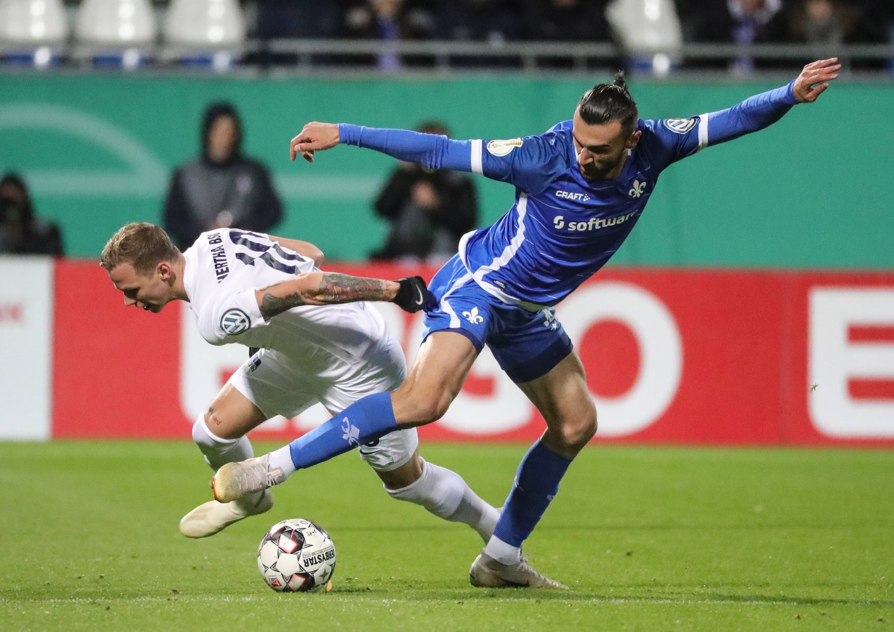 弗赖堡客场险胜沙尔克，保持不败纪录的简单介绍