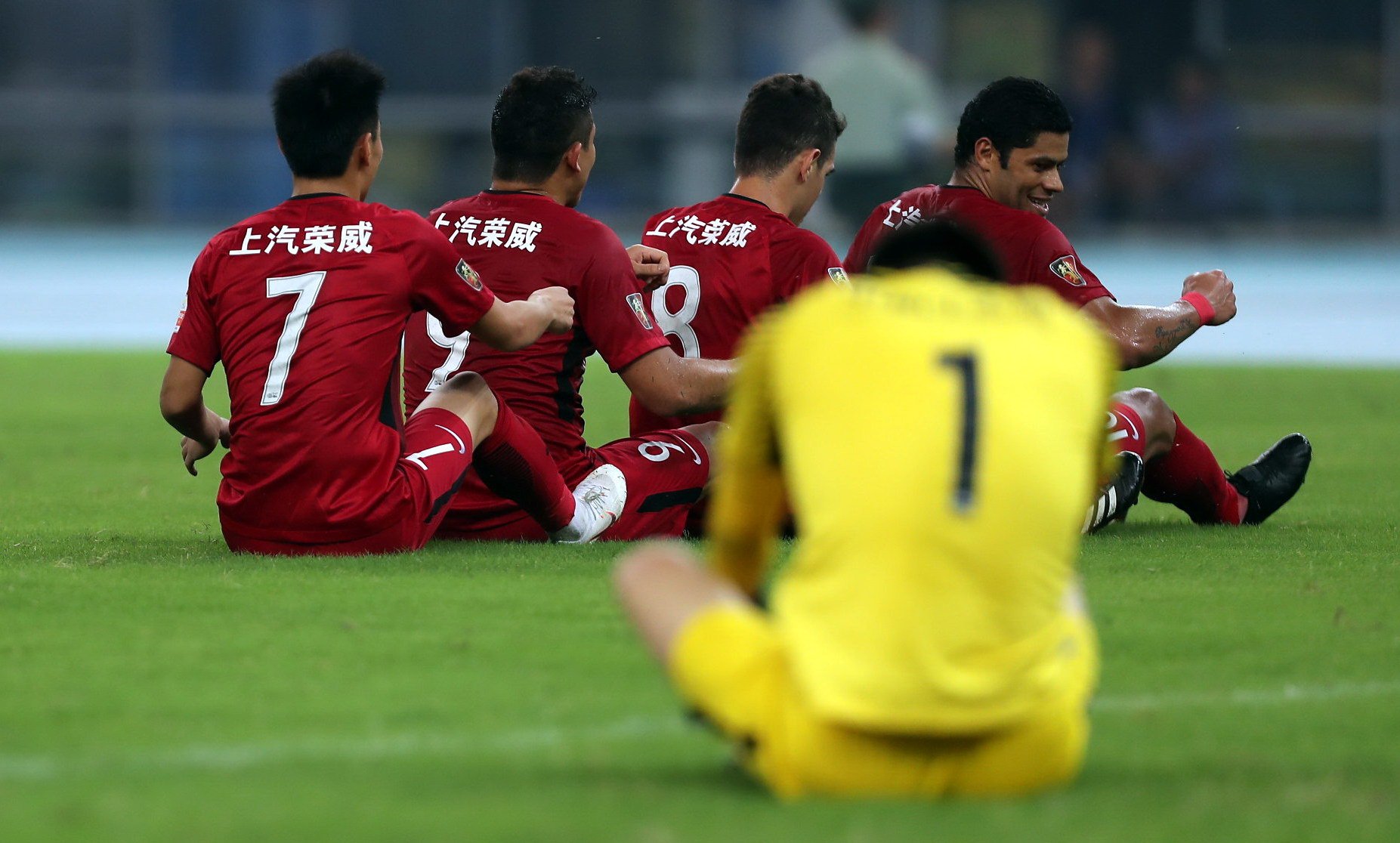 上港主场大比囍，国安倾巢出击的简单介绍