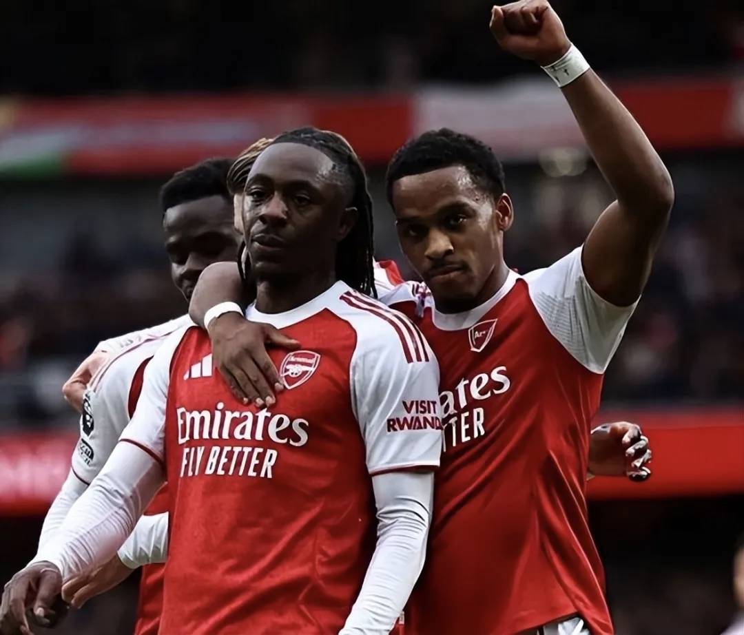 包含马德里竞技鏖战阿森纳，厄德高打破历史纪录的词条