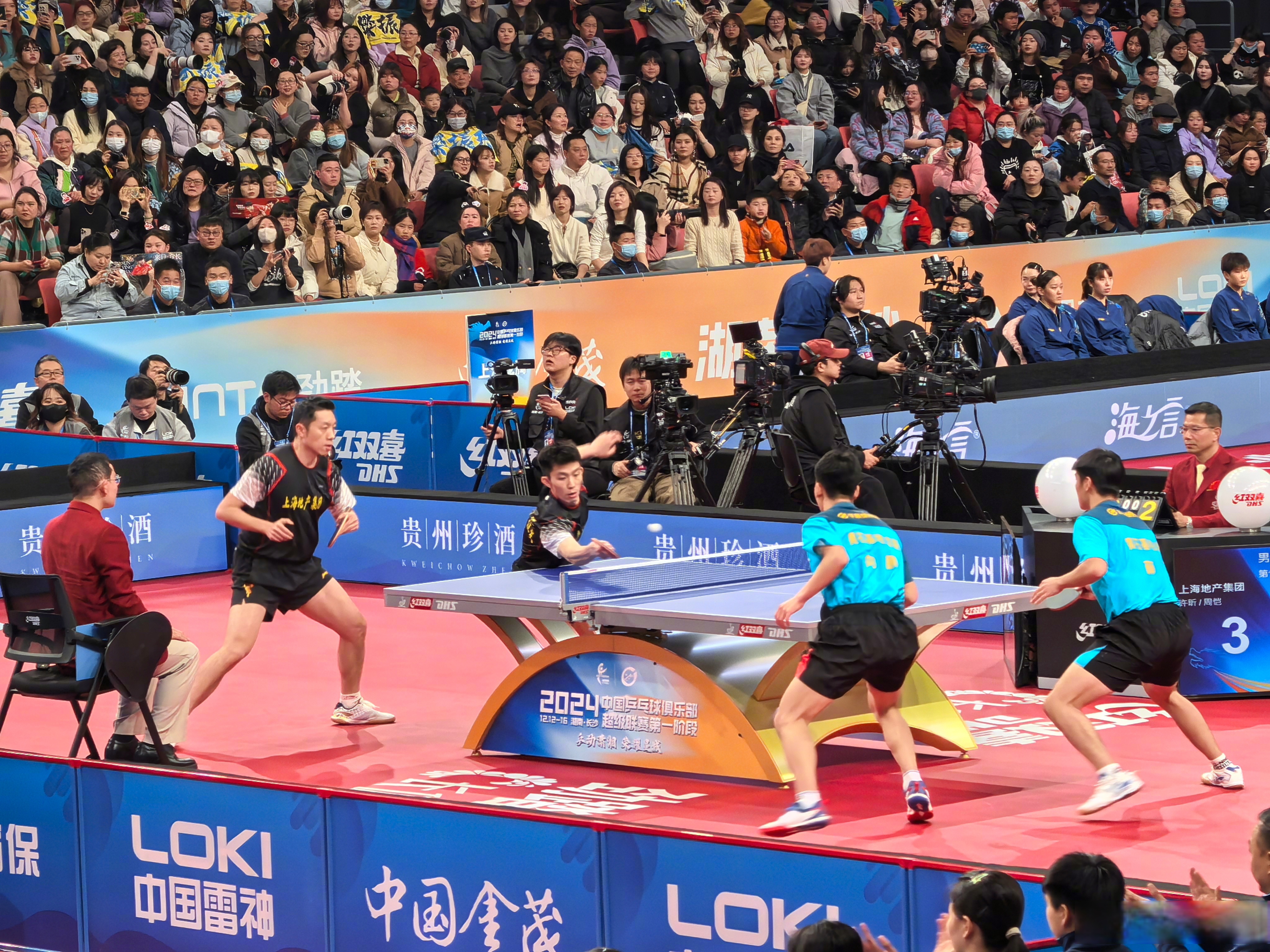 日本队鏖战葡萄牙队,许昕点燃赛场 日本队鏖战葡萄牙队,许昕点燃赛场